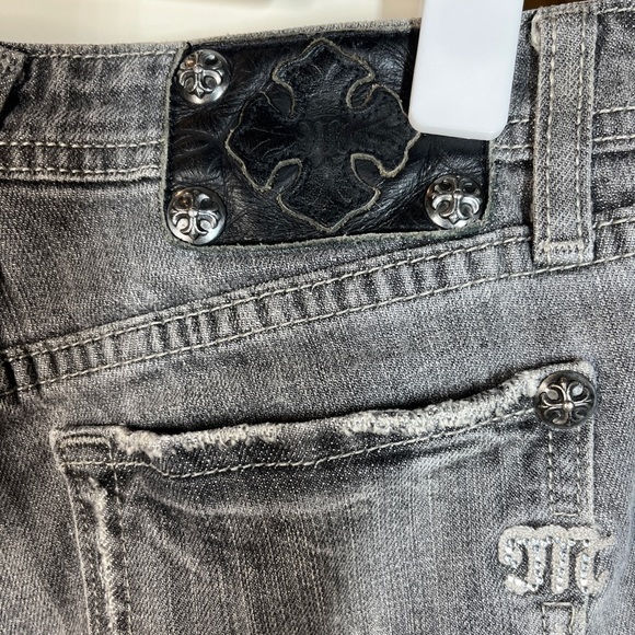 Miss Me Skull Rhinestone Denim Jeans Grey Gray Halloween Rocker 27 Bling - Picture 6 of 15